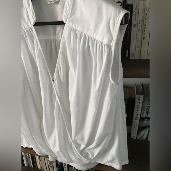 Like New Splendid White Surplice V-Neck Hi Low Crossover Ruched Top M - Picture 11 of 13